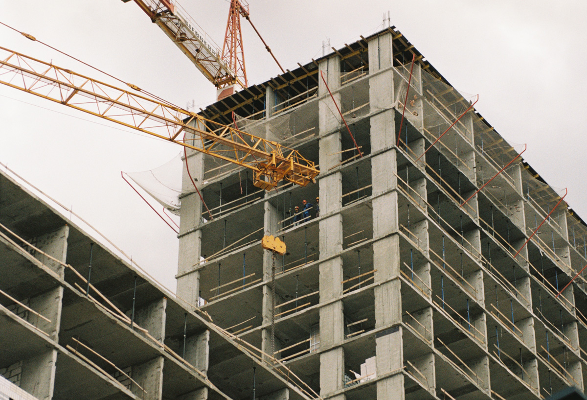 Why Atlanta Contractors Choose RigX for Complex Construction Lifts